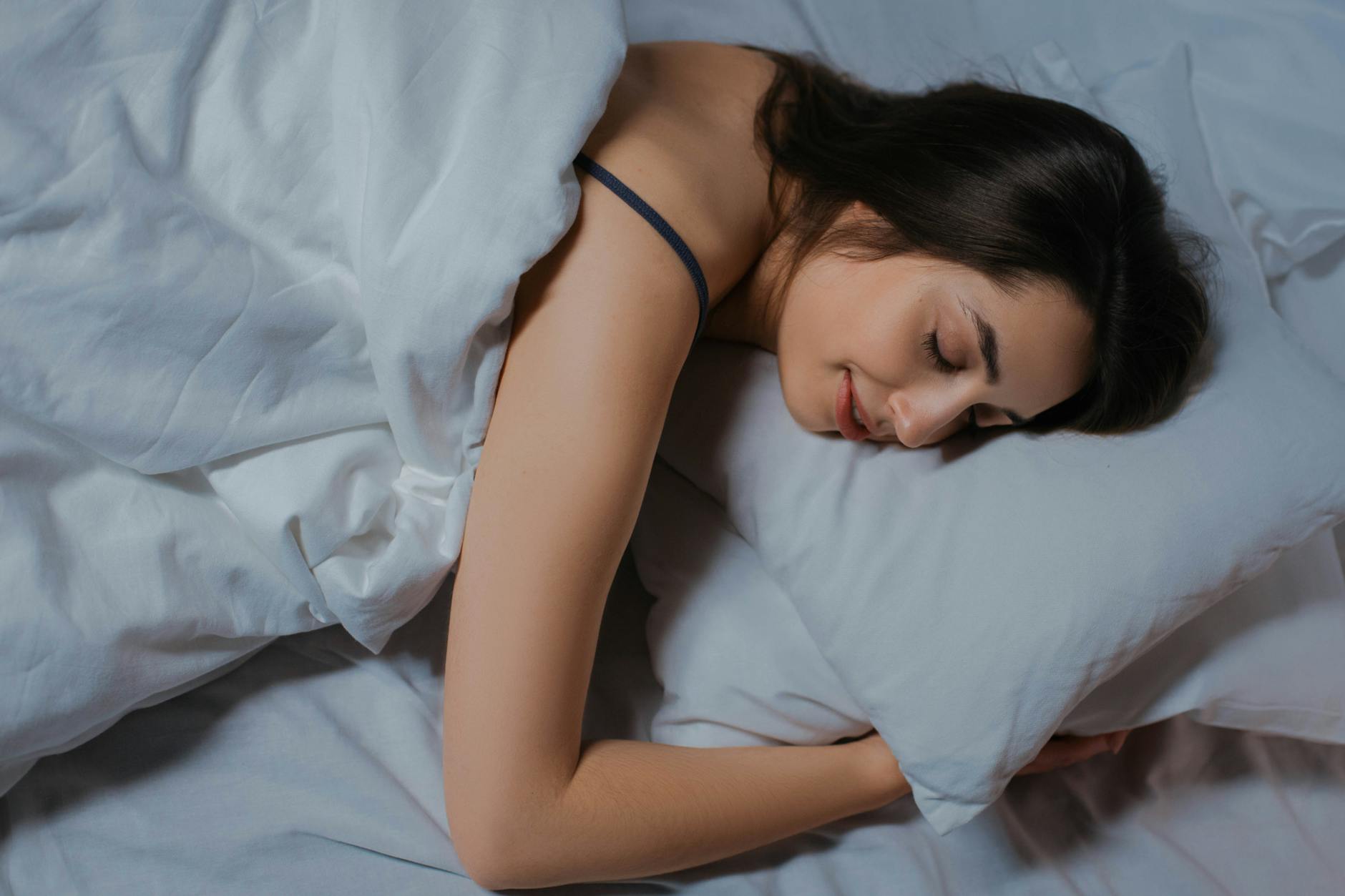 Dream Emotions: How Nightmares & Joyful Dreams Affect Your Day